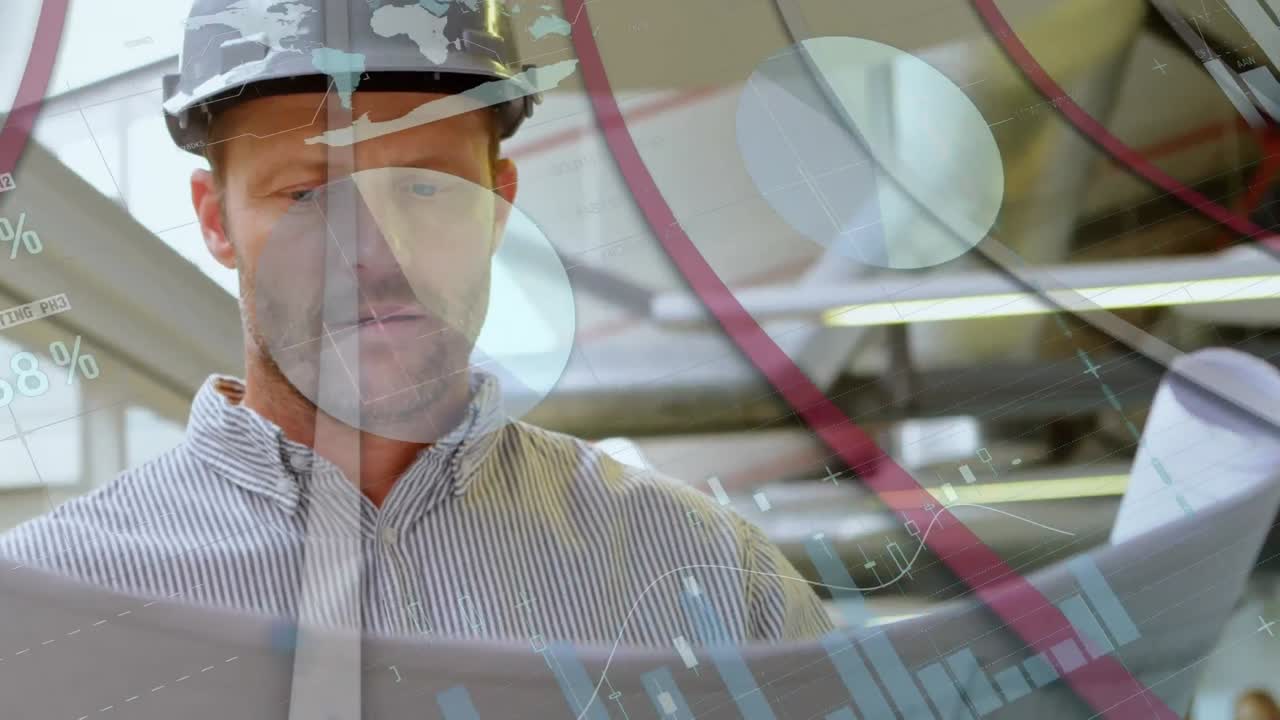 gráfico y datos estadísticos en movimiento contra arquitecto masculino mirando planos