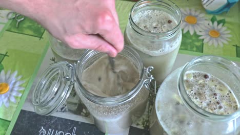 Sourdough-mixing-for-sour-soup