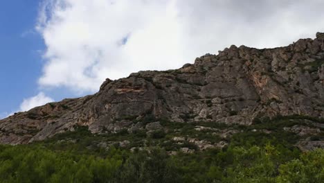 Montes-de-Monserrat-00