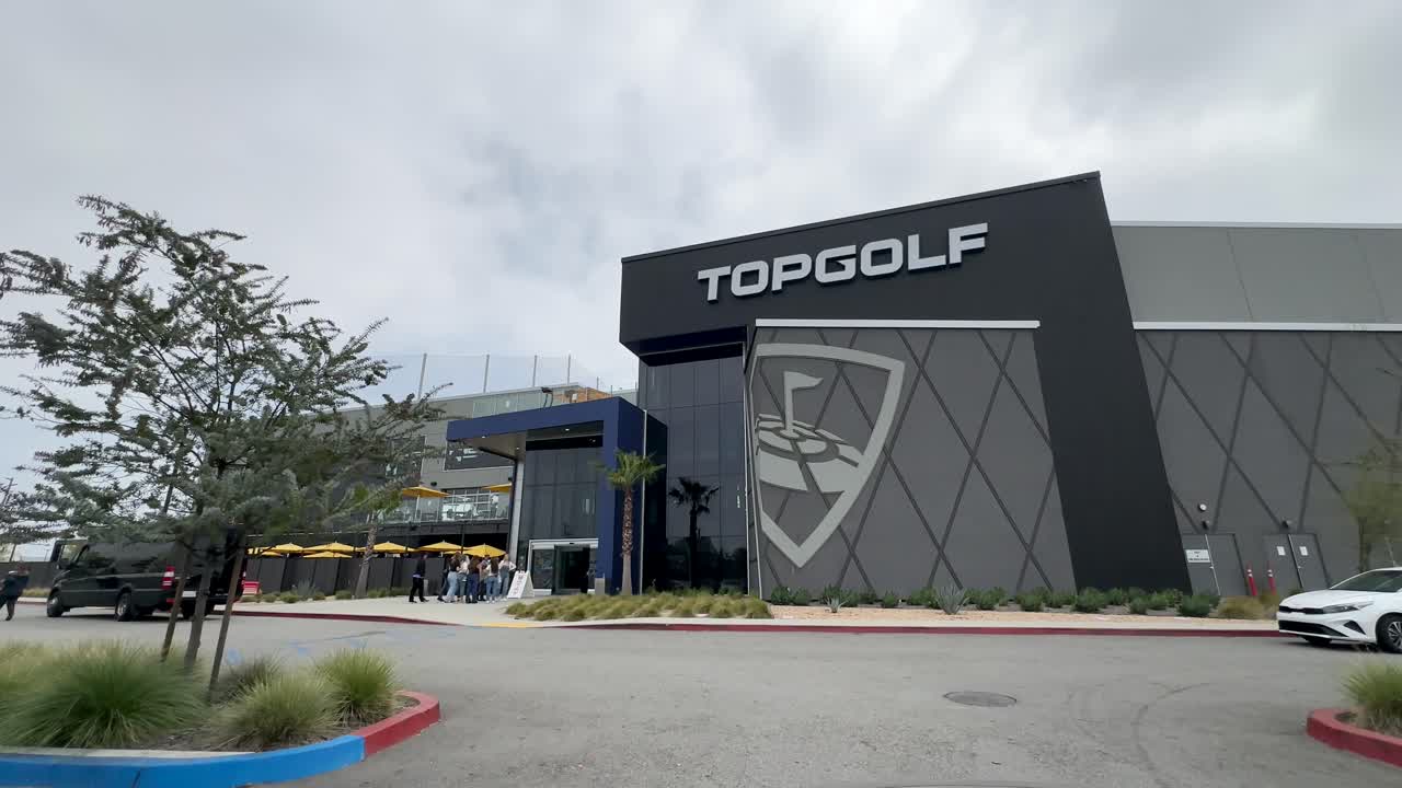 The View From The Parking Lot Of A Top Golf Store Entrance In Los Angeles, California.