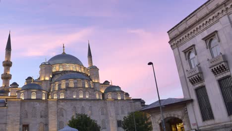 the blue mosque in istanbul at sunset