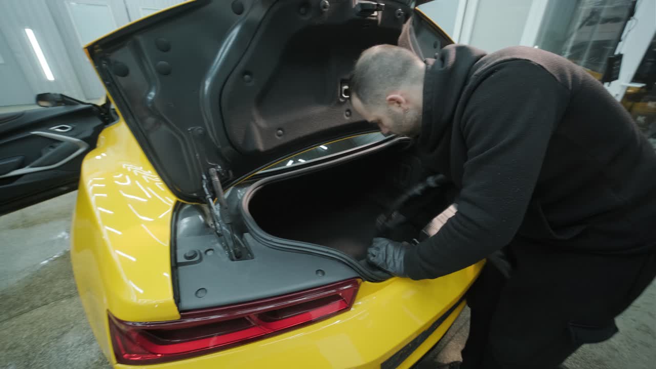 Professional Car Detailing – Washing, Ceramic Coating, and Interior Cleaning