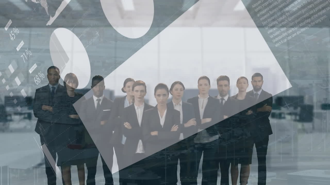 анимация обработки финансовых данных над различными бизнесменами