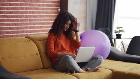 Busy-mother-working-on-laptop,-lack-of-attention-to-child-thow-balloon