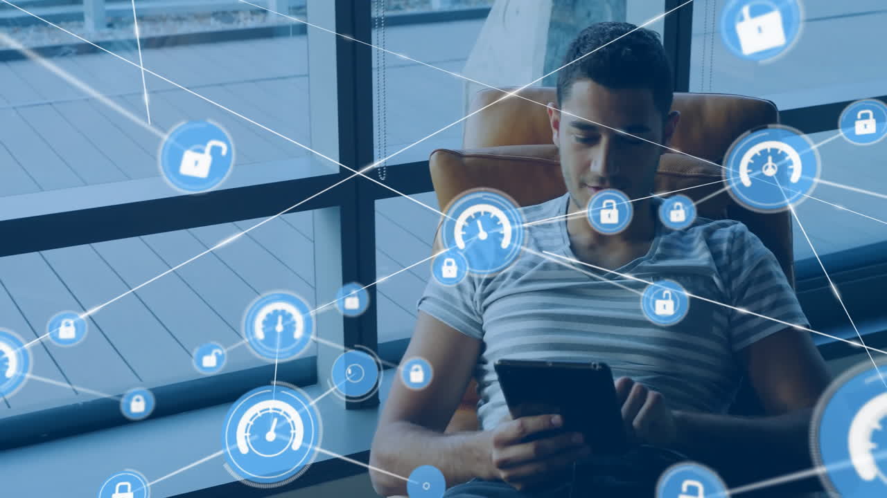 animación de la red de conexiones con iconos sobre empresario biracial en el cargo