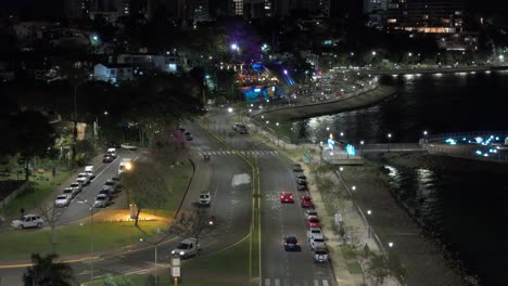 Vista-Aérea-De-La-Ciudad-Posadas-De-Noche