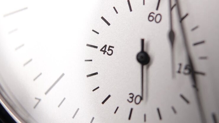 white analog clock/wristwatch