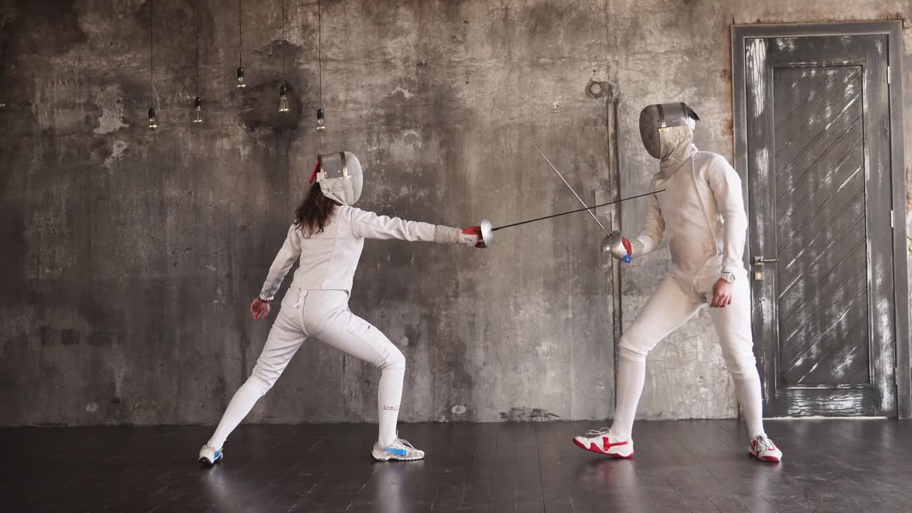 활동 중인 펜서 들