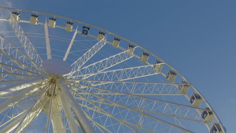 seattle great wheel in the afternoon