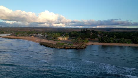 Idyllischer-Tropischer-Strand-In-Oahu,-Hawaii---Luftaufnahme-Einer-Drohne