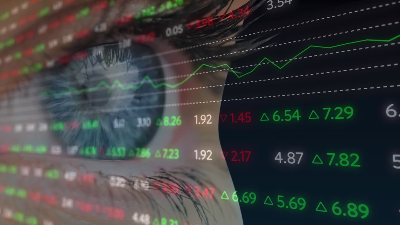 Animasjon av finansiell databehandling over kvinnes øye på svart bakgrunn