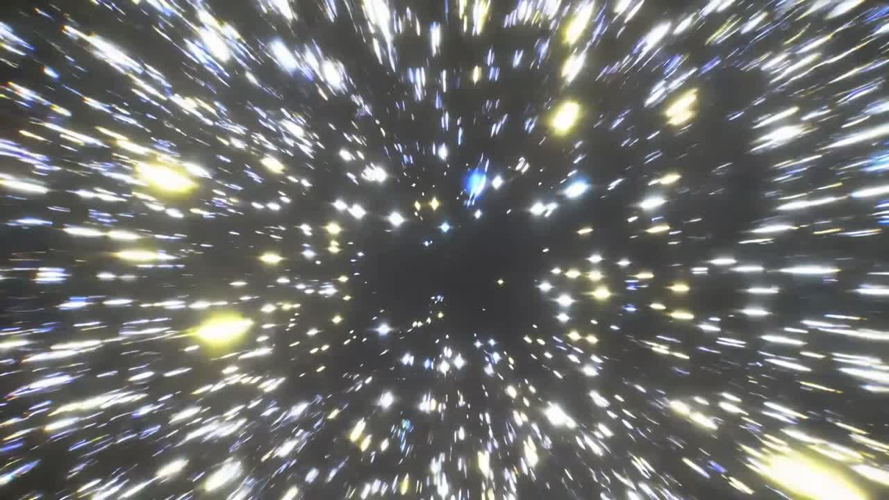 La telecamera si allontana da un cubo specchiato nel vuoto, particelle che convergono, formando un nucleo luminoso.