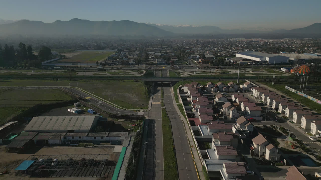 칠레 산티아고 파드레 후타도 시의 거리와 주택