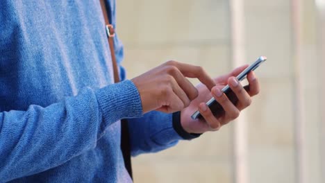 Animation-of-biracial-man-using-smartphone