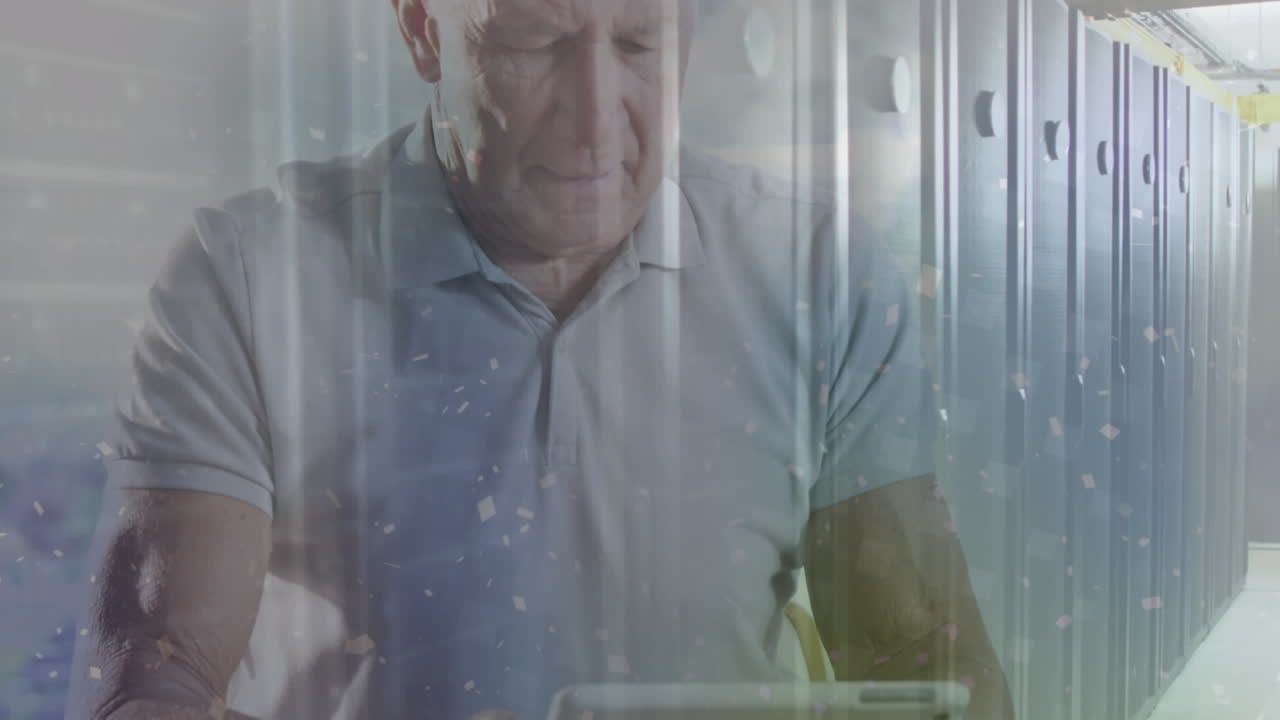 디지털 태블릿을 사용하여 서버 에 대한 백인 고령 남성 위의  입자의 애니메이션