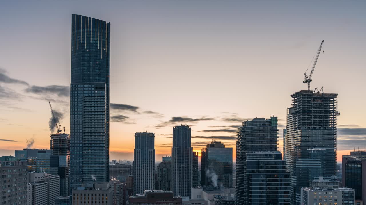 el atardecer el horizonte de la ciudad de toronto bienes raíces modernos