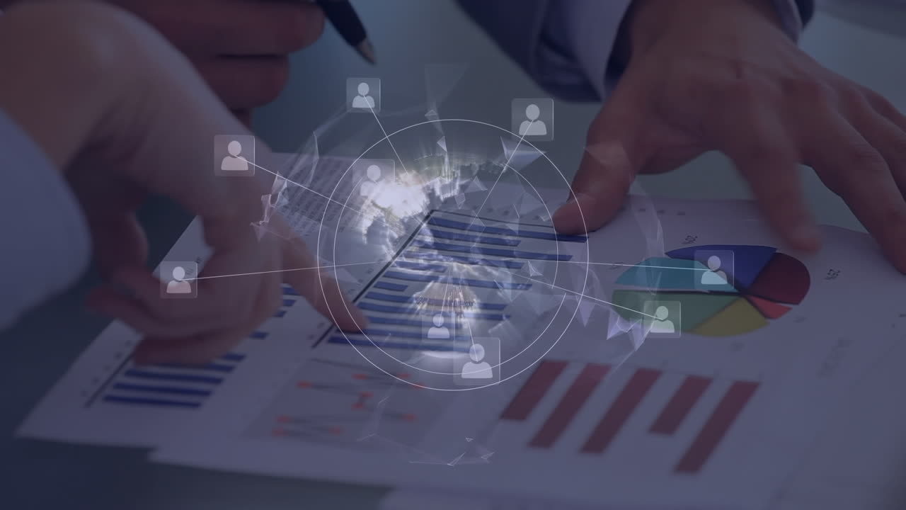 animación de redes de conexiones sobre personas que comprueban datos financieros