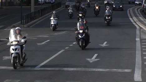 Traffic-jam-in-Rome-Italy-1