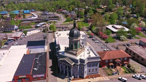 Building-with-clock-tower-in-Murphy,-NC