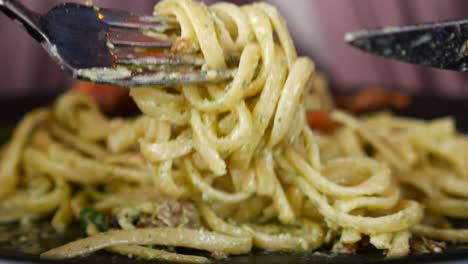 pasta con salsa de pesto