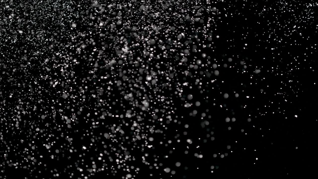 밤에 눈이 내리는 비