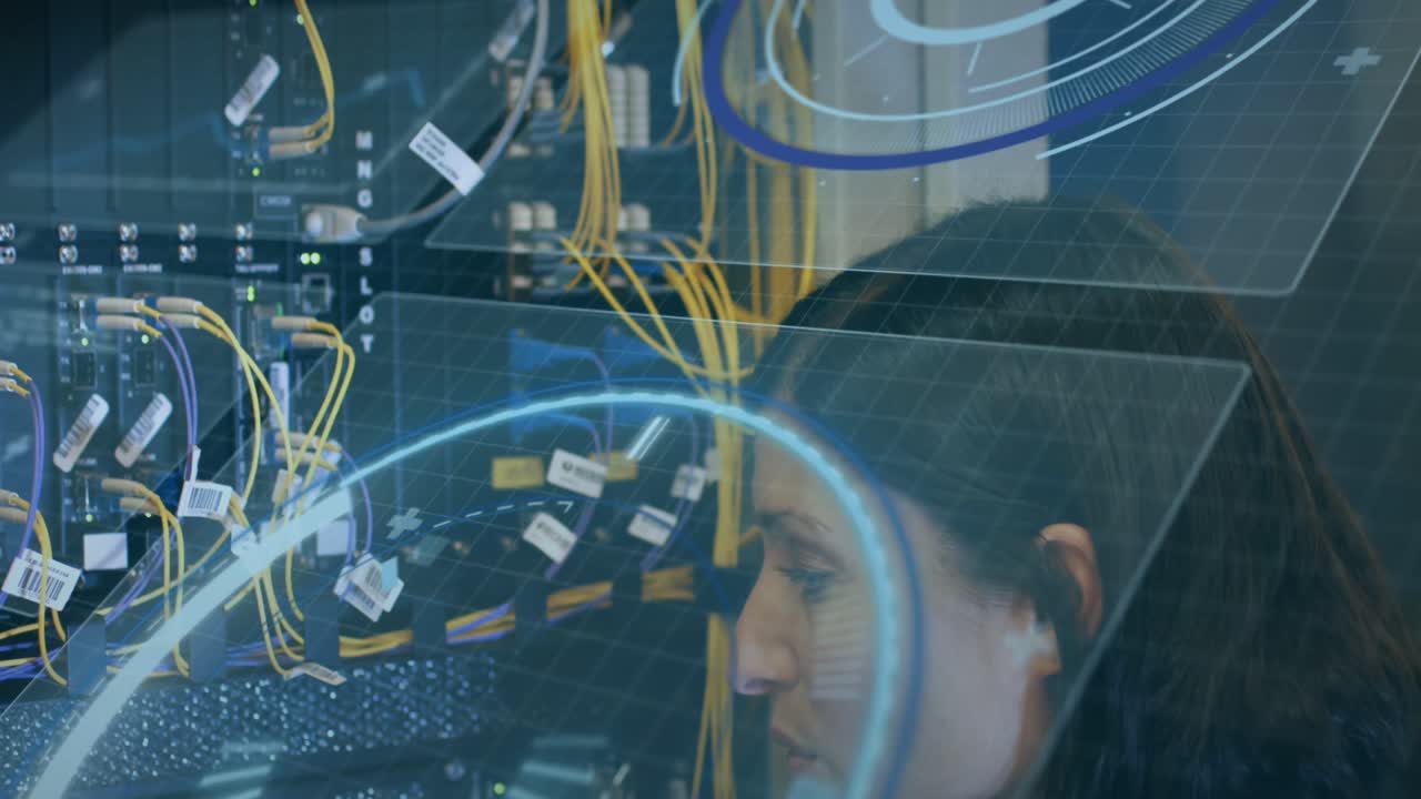 animación de la interfaz digital sobre la sala de servidores