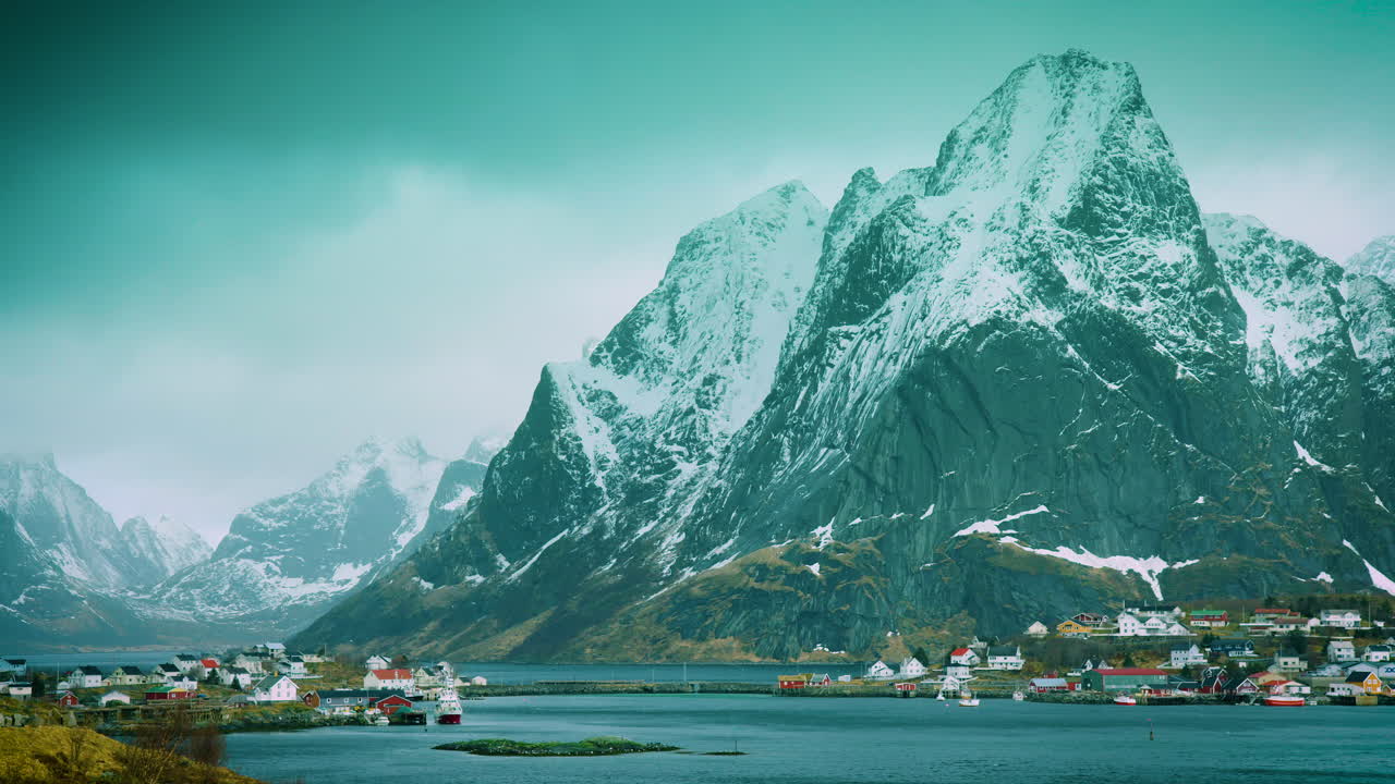 toma dramática de reine, las islas lofoten