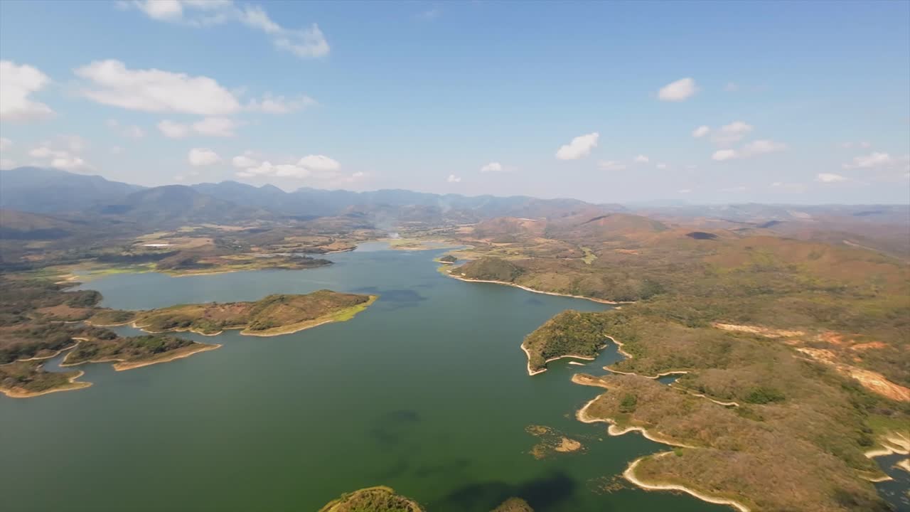 Scenic view of Embalse Clavellino reservoir in Venezuela, surrounded by mountains