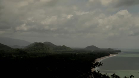 Zeitraffer-Eines-Strandes-In-Südthailand