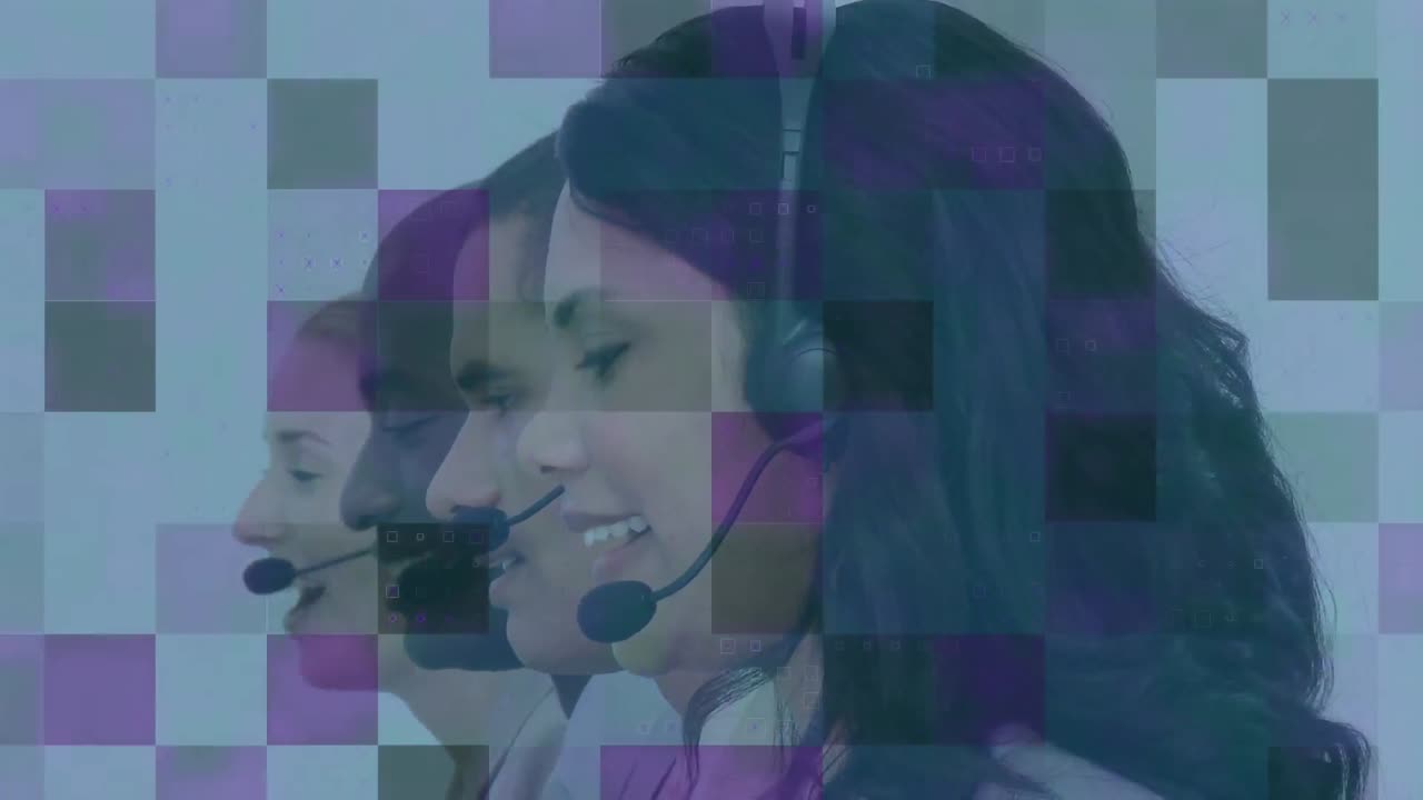 헤드 ⁇ 을 착용한 콜센터 직원들의 다민족 그룹 위에서 픽셀이  ⁇ 박이는 애니메이션