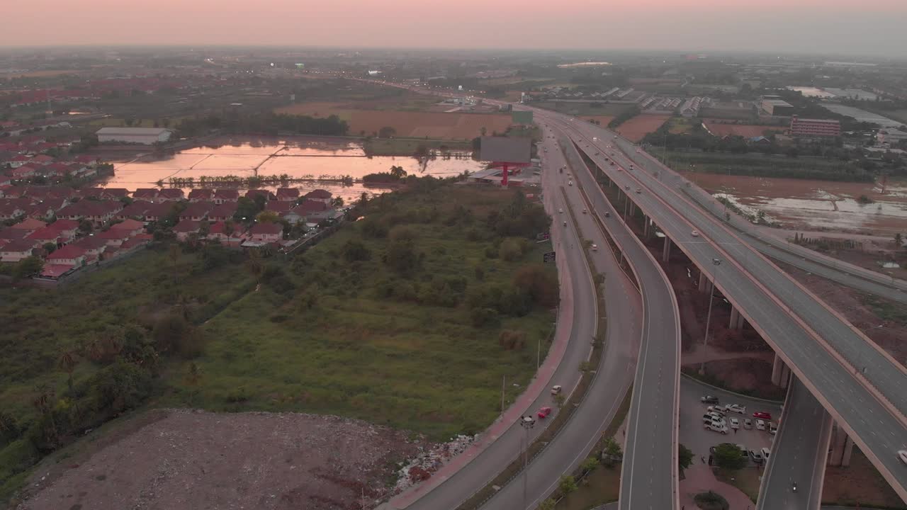 고속도로  뷰, 도로 교통 태국에서 중요한 인프라
