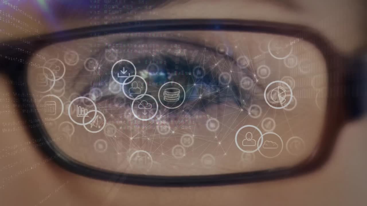 animación del procesamiento de datos y los iconos comerciales sobre el ojo