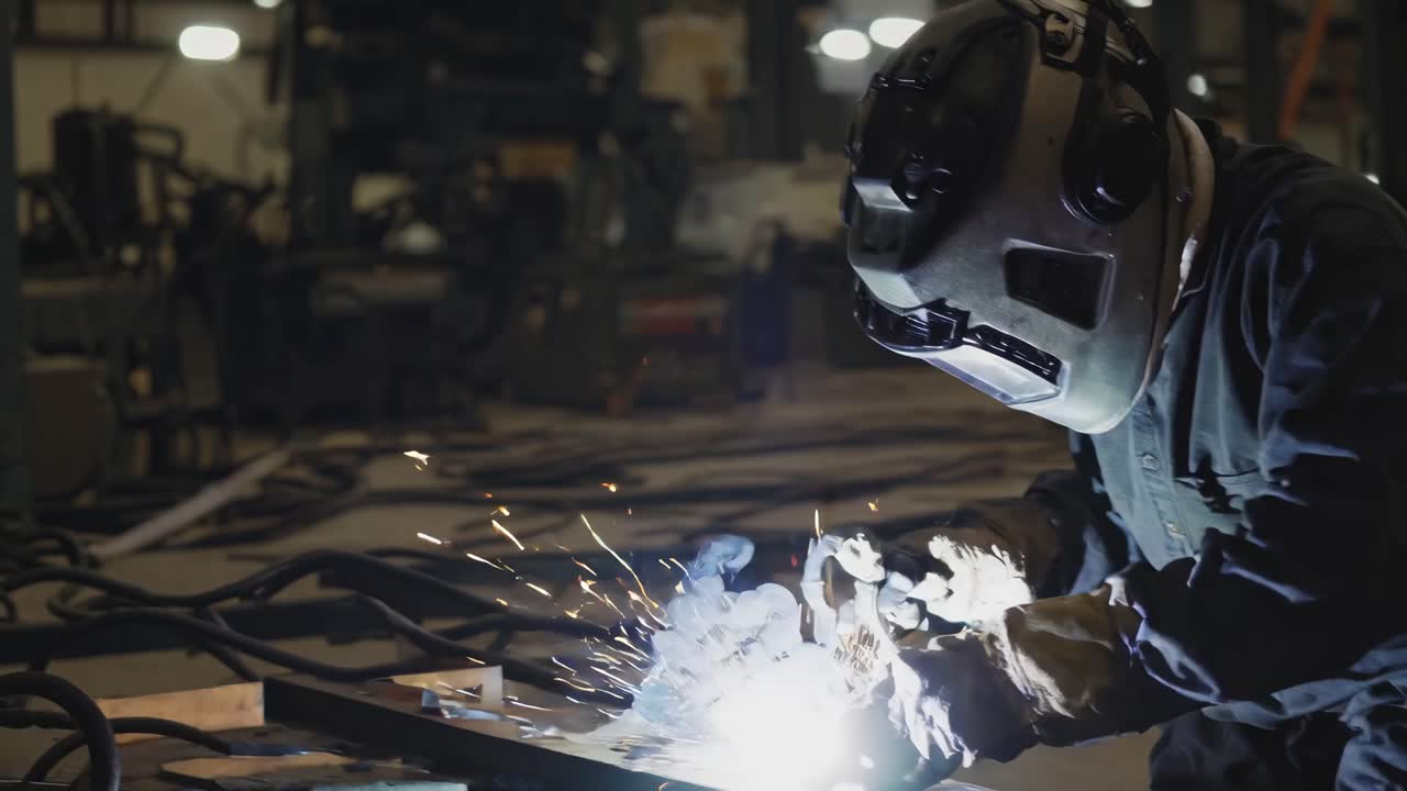 промышленный процесс сварки