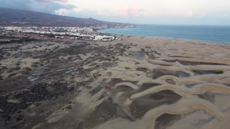 Las-Dunas-De-Arena-Se-Encuentran-Con-El-Océano-Atlántico-4