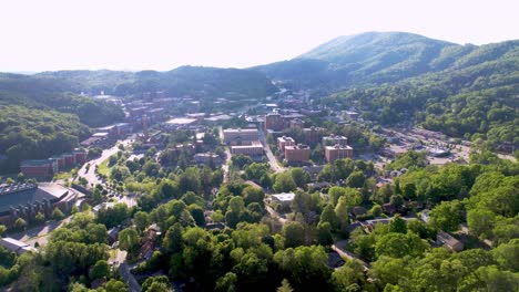 aerial-pullout-from-boone-nc,-north-carolina