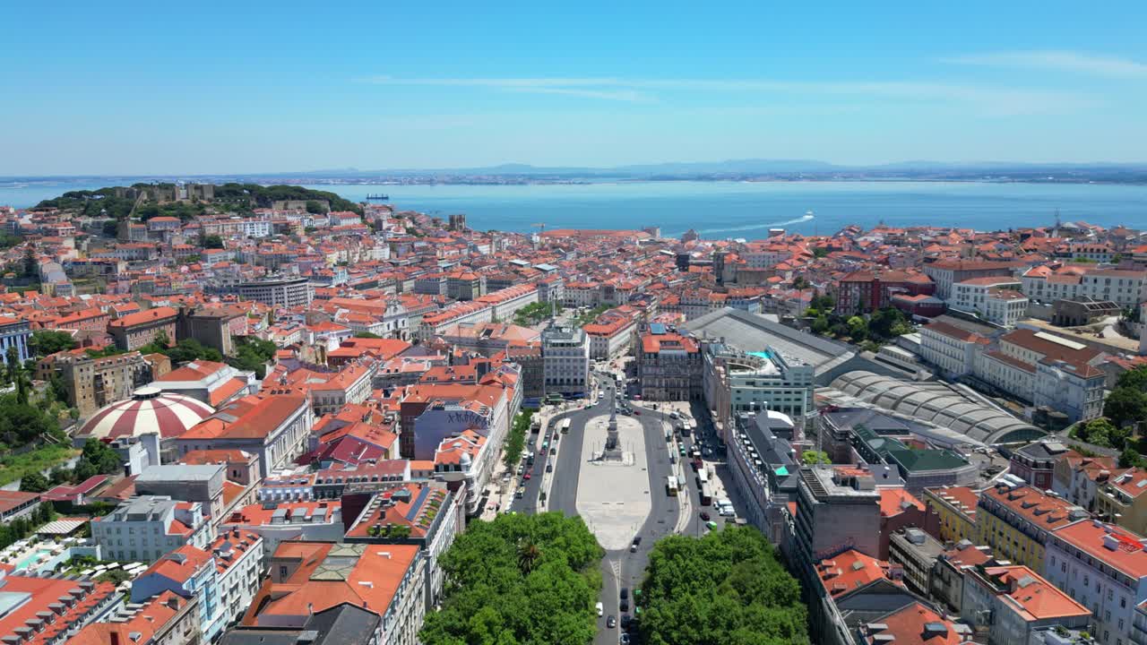 Static aerial view of the city of Lisbon centered on the Liberdade avenue and Restauradores square with the tejo river in the background,lisbon,Portugal