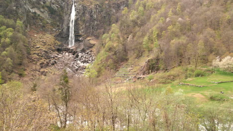 Foroglio-Waterfall-From-The-Hanging-Valley-Of-Bavona,-North-of-Locarno-In-Southern-Switzerland