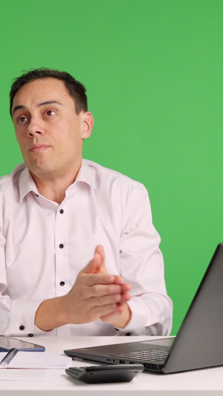 Office worker sleeping at work gets caught by his boss