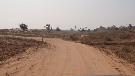 San-Dunes-Safari-Und-Entladen-Mit-Dem-Auto-In-Wüsten-Am-Tag-Aus-Verschiedenen-Blickwinkeln-Video-Ist-Aufgenommen-In-Rajasthan,-Indien