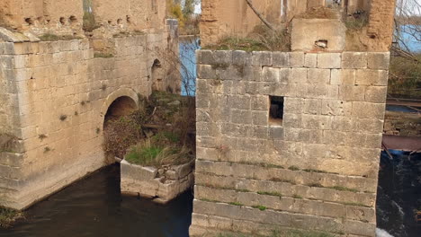 Molino-De-Agua-Viejo-Y-Abandonado