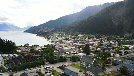 queenstown, la capital de la aventura en otago en el lago wakatipu, nueva zelanda