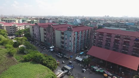 Aerial-of-poor-people-housing-in-Tondo-Manila,-Philippines