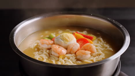 ramen with shrimp and egg
