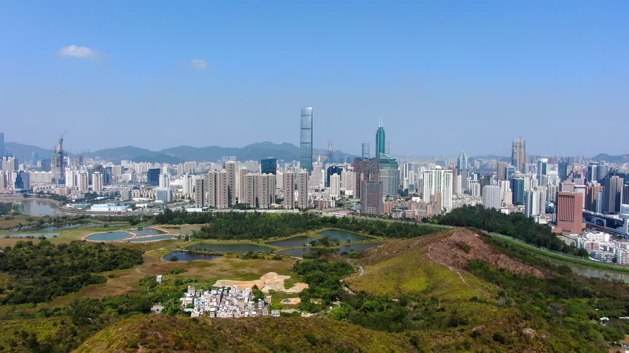 vista aérea sobre el horizonte de shenzhen en un hermoso día claro