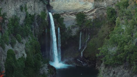 Establishing-shot-of-Bride's-Veil-cascade-in-a-national-park-of-Chile-at-daytime