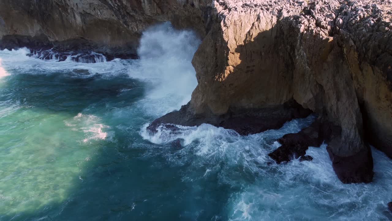 Veduta aerea della costa delle Asturie, Spagna