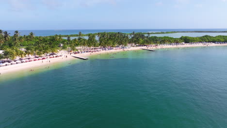 Scenic-Cayo-Sal-Island-In-Morrocoy-National-Park,-Venezuela---Drone-Shot