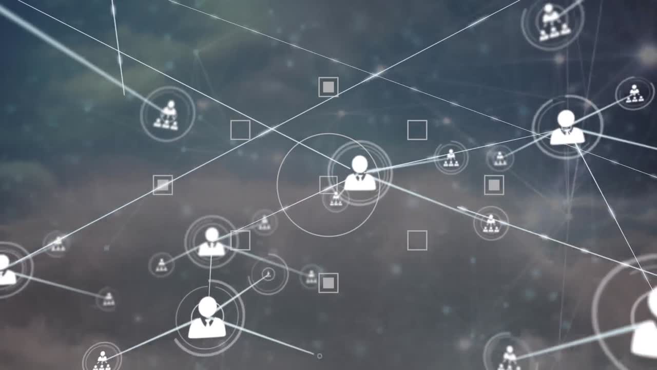 animación de la red de iconos de perfil y la red de conexiones contra nubes en el cielo azul.