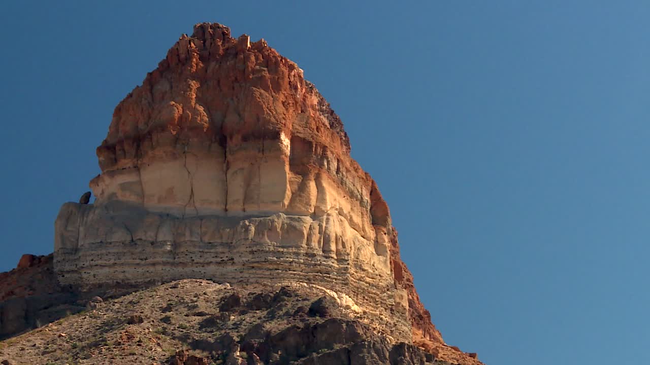 빅벤드 국립공원의 침식된 암석층의 퇴적층