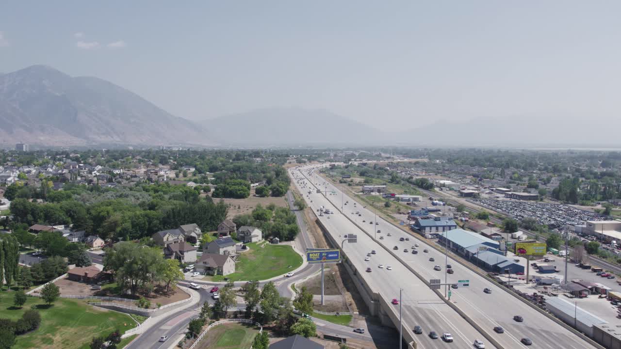 유타 카운티의 i-15 고속도로 고속도로 교통, 항공